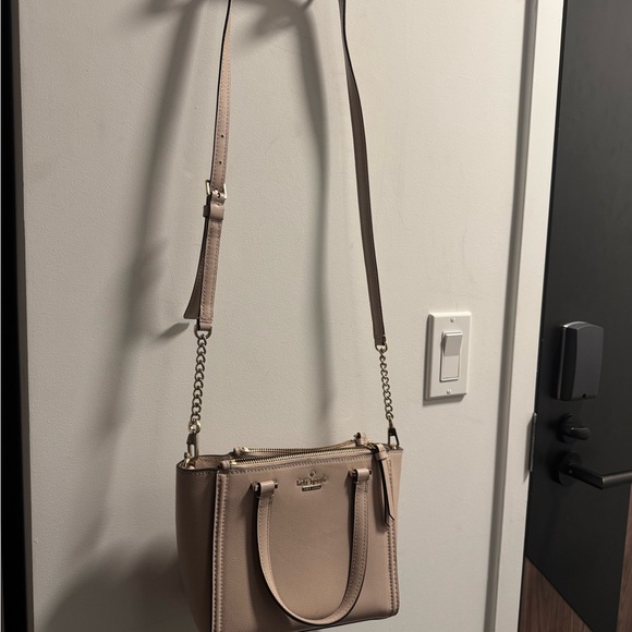 Kate Spade Tan Crossbody Bag with Chain Strap - Picture 2 of 4